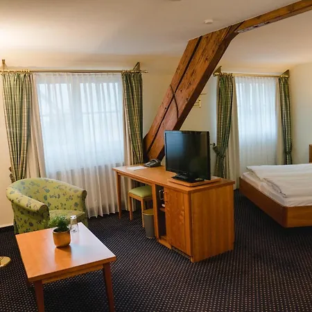 מלון Hirschen אוברוולפאך