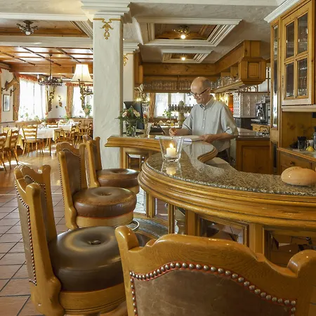 Hirschen 오베르볼파크