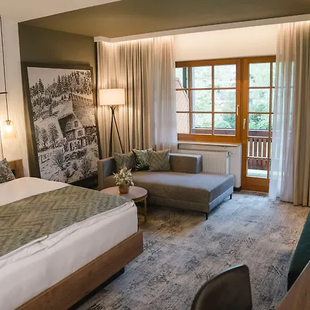 Hirschen 오베르볼파크